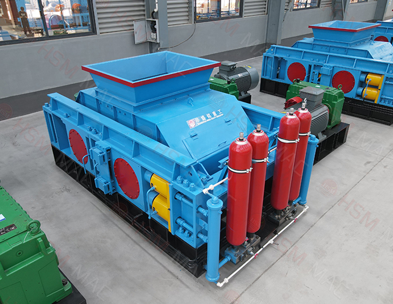液壓對輥制砂機褐鐵礦與磷礦干選破碎利器，輕松產出1-5mm細砂